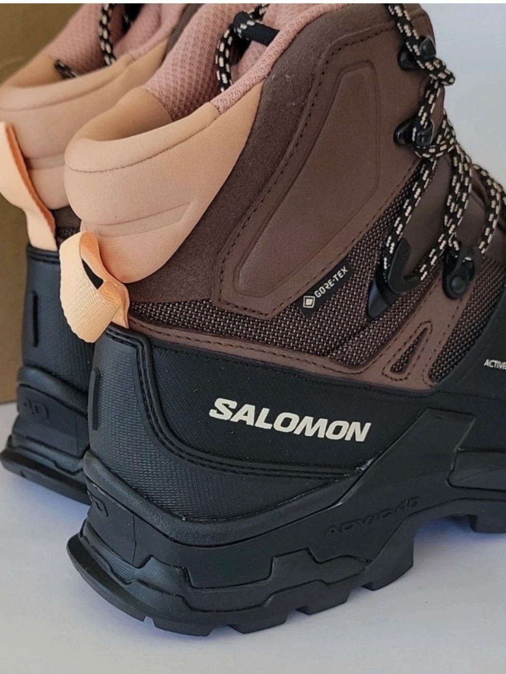 NEW!!!! Salomon Quest 4 GTX Hiking Boots Men’s Size 10.5 Waterproof Lace Up